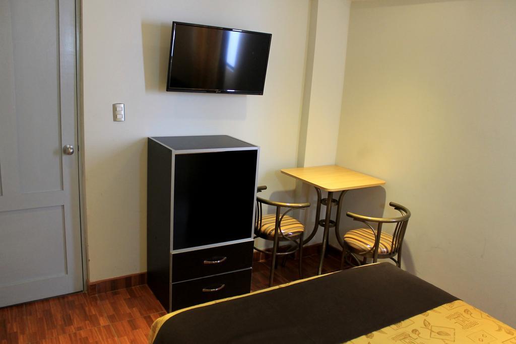 Hotel El Principe Lima Room photo